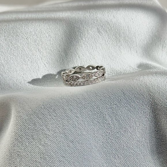 Curated visual reference: Picture Idea: Aia Jewelry Jewelry Art Deco Minimalist Full Eternity Ring Set